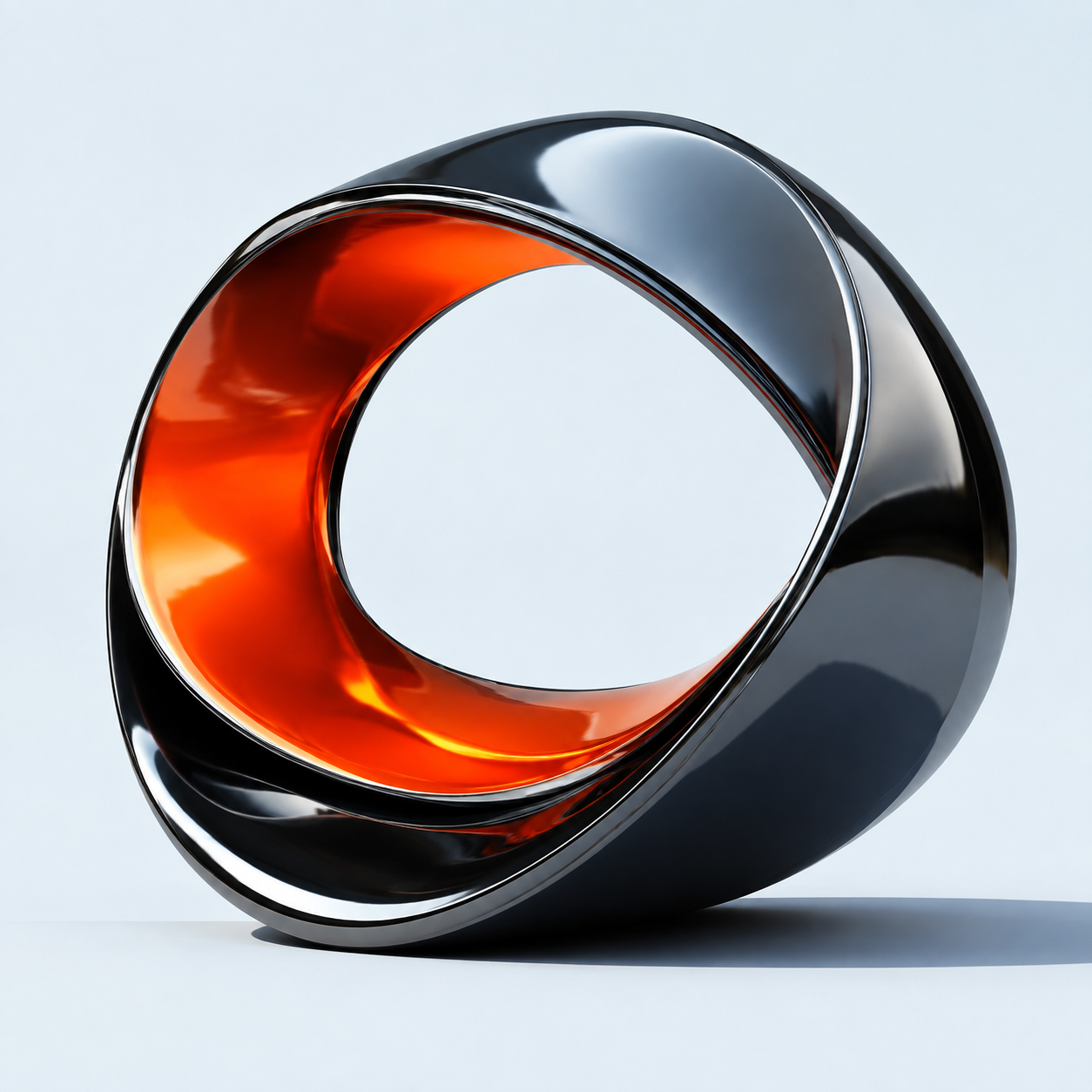 Skulpturaler Ring aus schwarzem Chrom mit leuchtend orangefarbener Innenseite